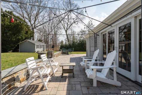 51 West Lake Avenue Guilford CT 06437