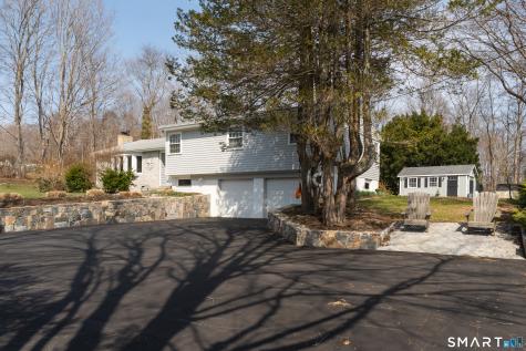 51 West Lake Avenue Guilford CT 06437