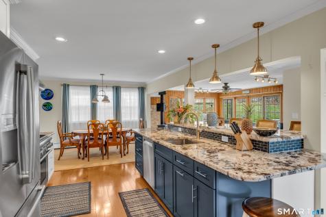 51 West Lake Avenue Guilford CT 06437