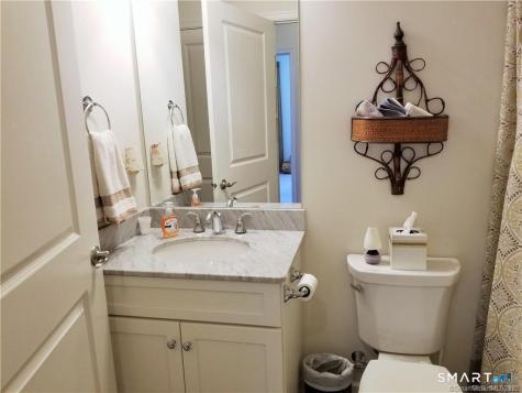 424 Center Meadow Lane Danbury CT 06810