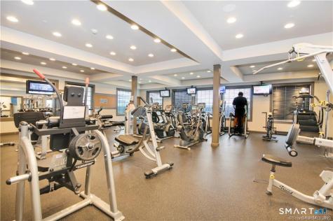 424 Center Meadow Lane Danbury CT 06810