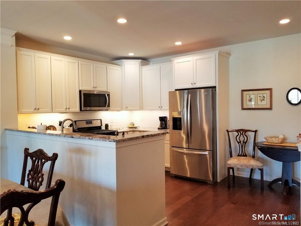 424 Center Meadow Lane Danbury CT 06810
