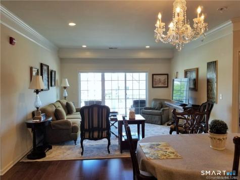 424 Center Meadow Lane Danbury CT 06810