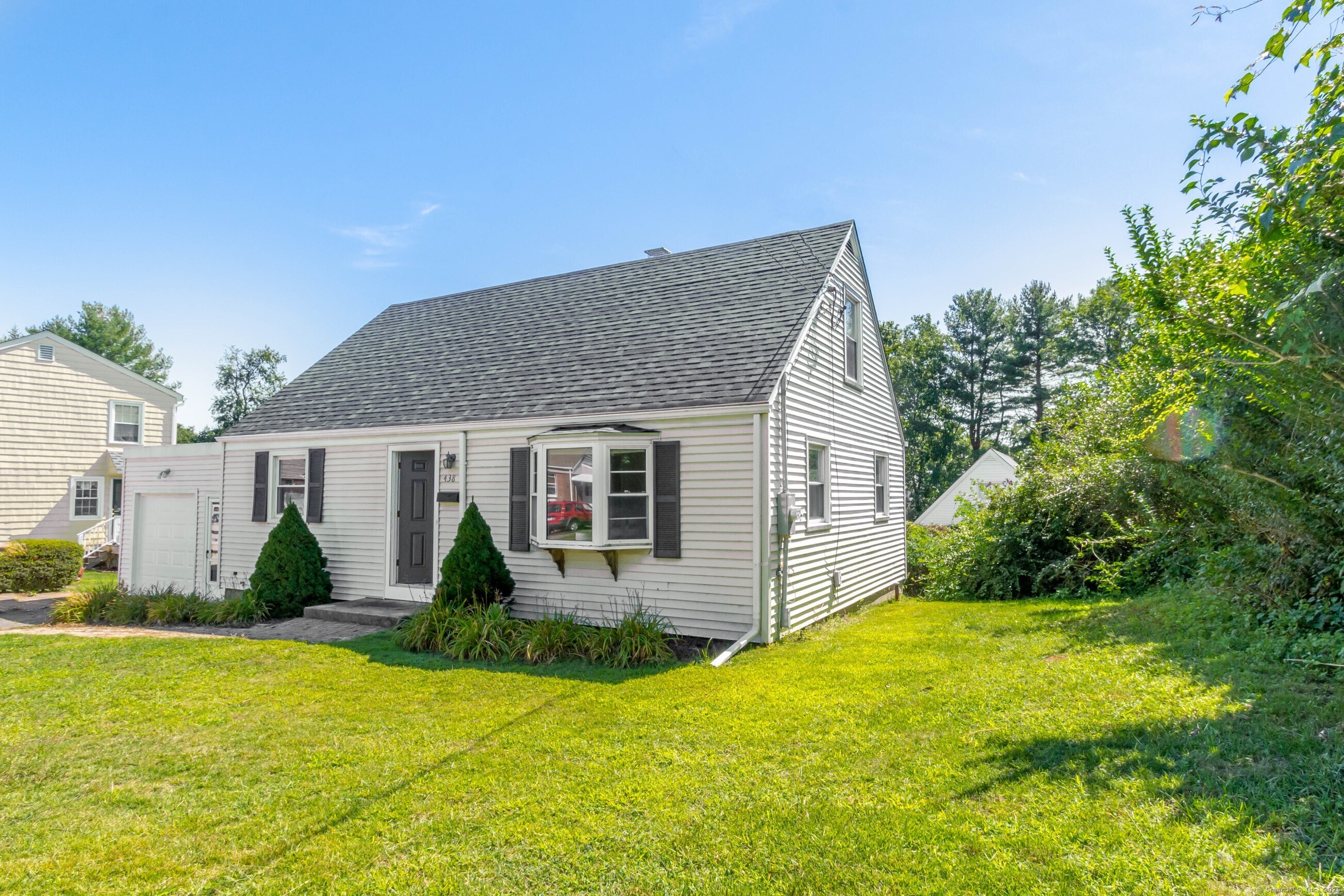 438 High Street Fairfield CT 06824