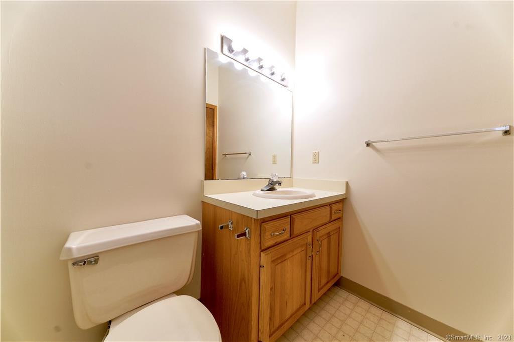 107 Ivy Lane South Windsor CT 06074