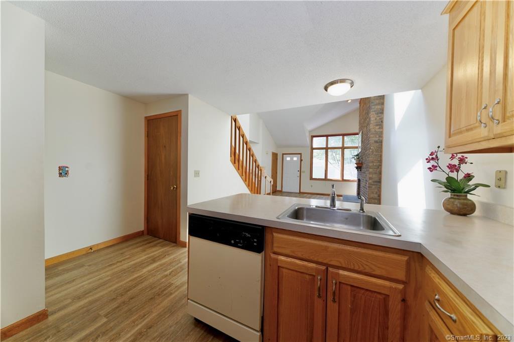 107 Ivy Lane South Windsor CT 06074