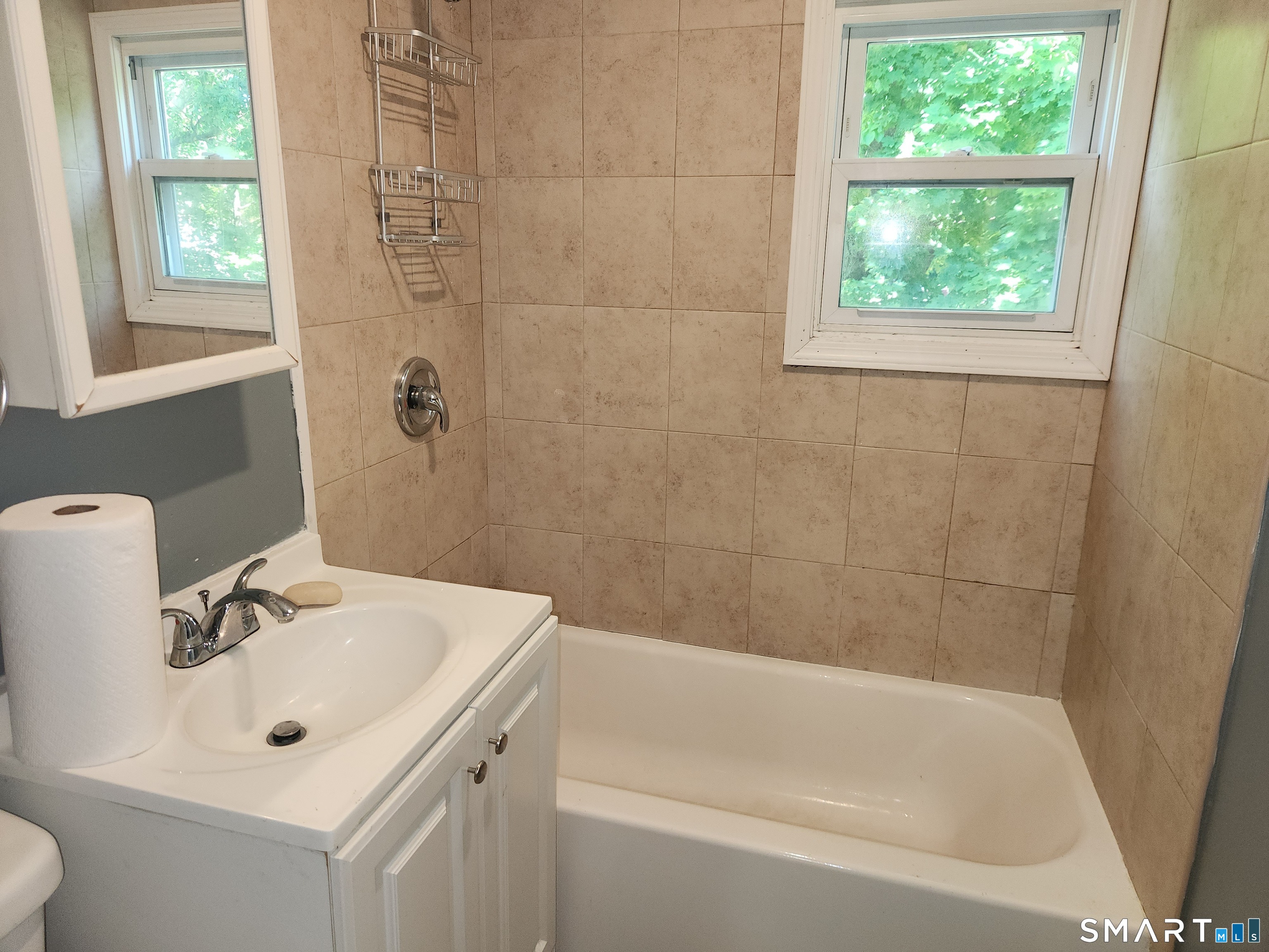 191 Dupont Place Bridgeport CT 06610