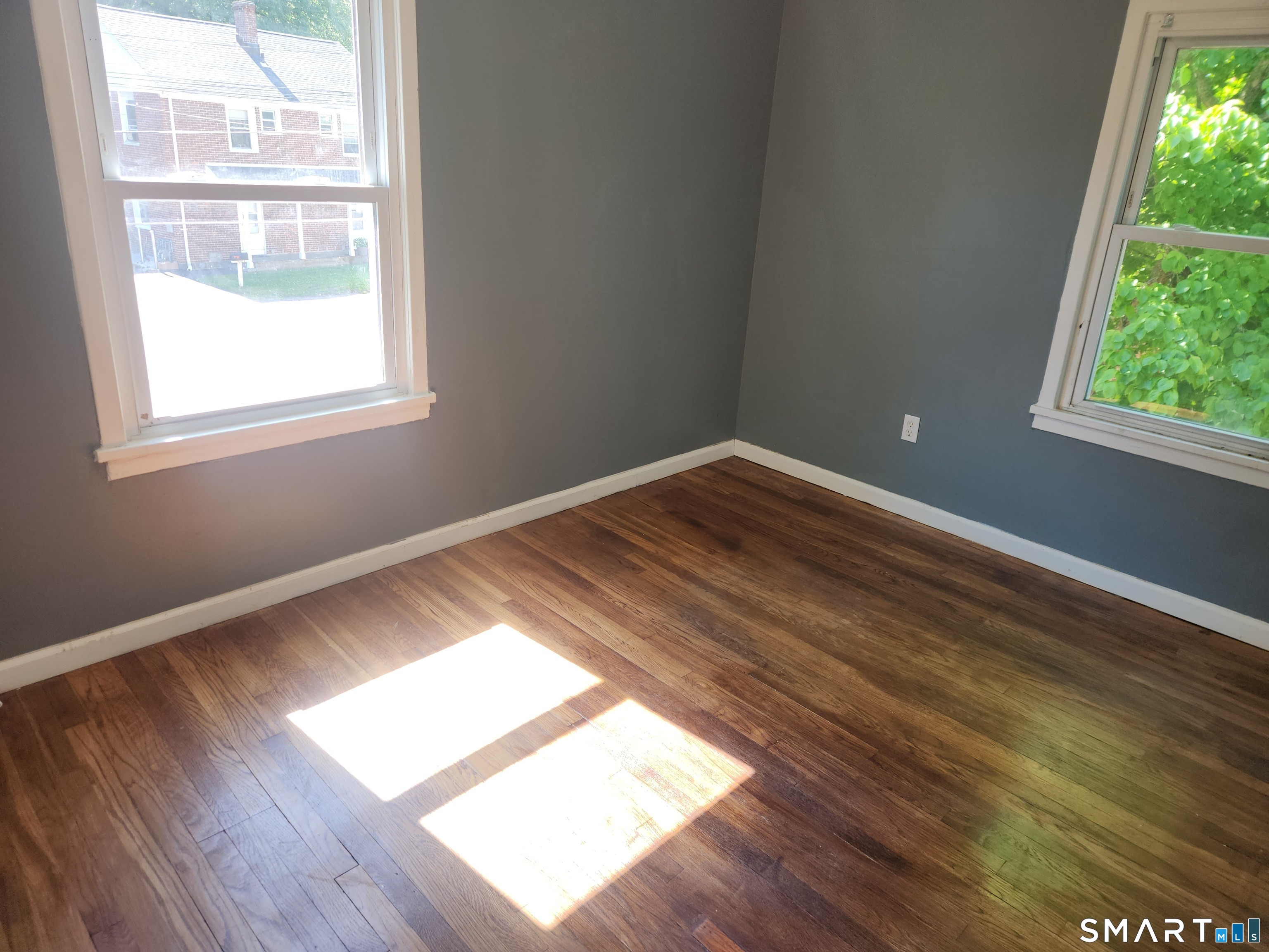 191 Dupont Place Bridgeport CT 06610