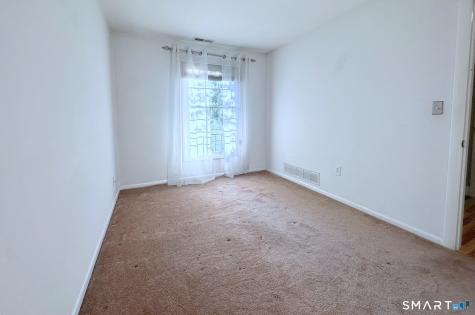 153 Penn Common Milford CT 06460