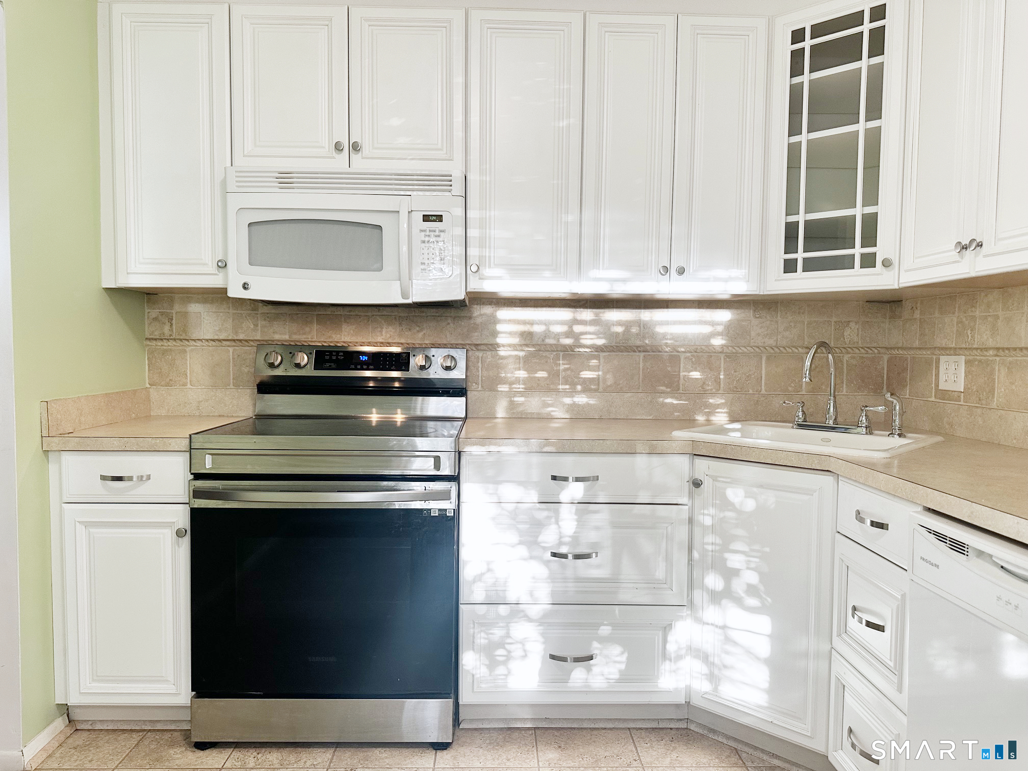 153 Penn Common Milford CT 06460
