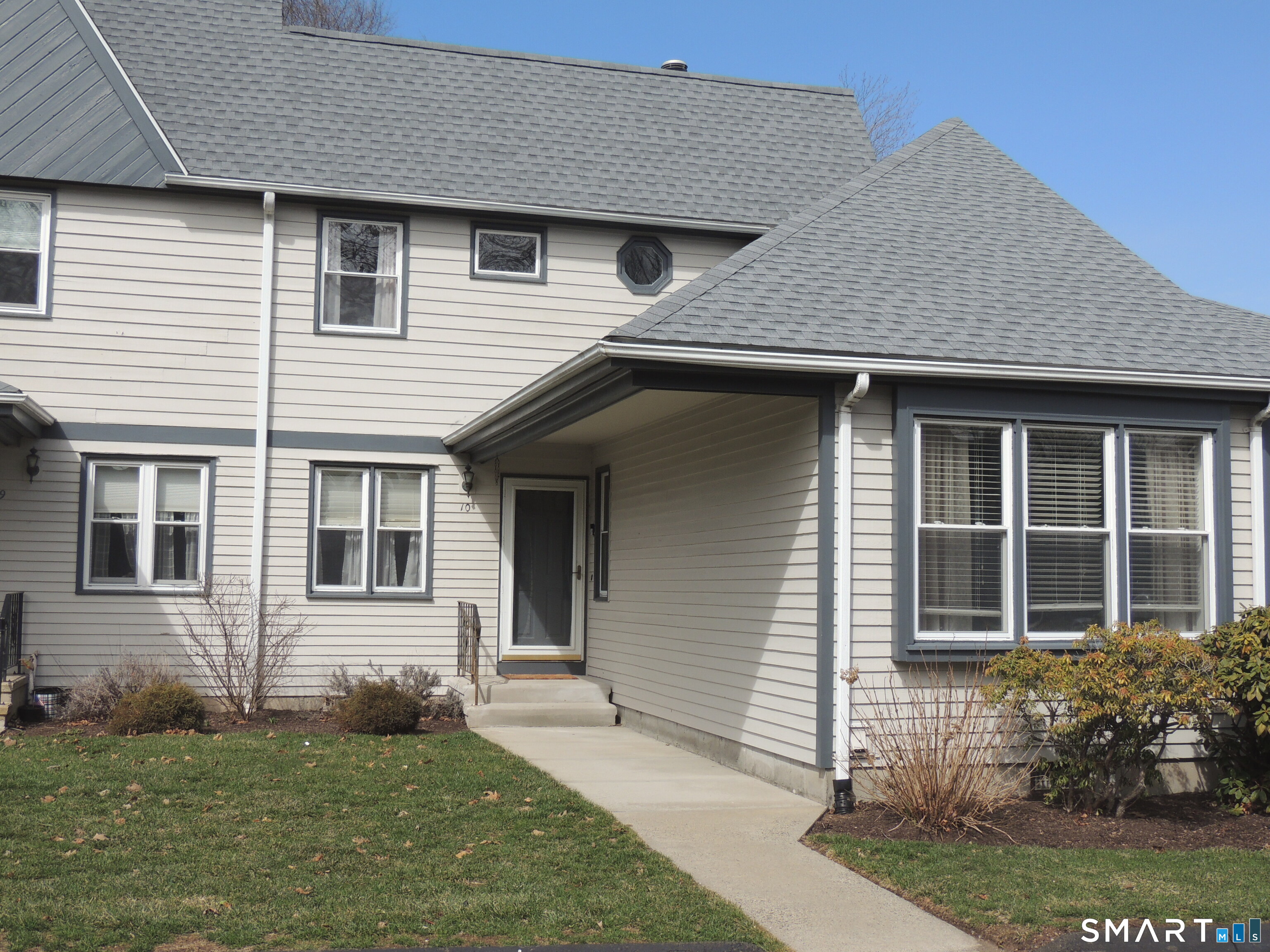 124 South Montowese Street Branford CT 06405