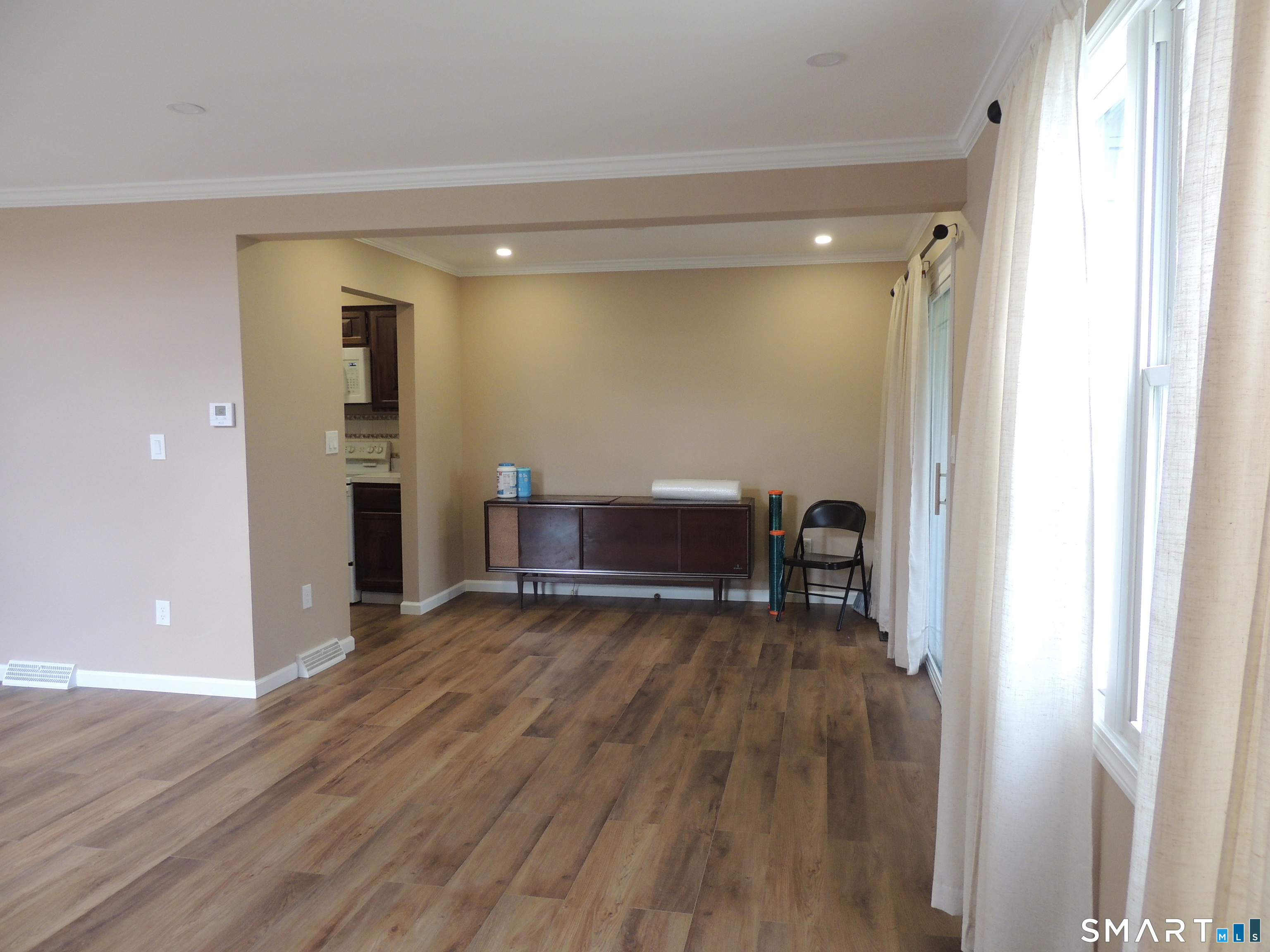 124 South Montowese Street Branford CT 06405