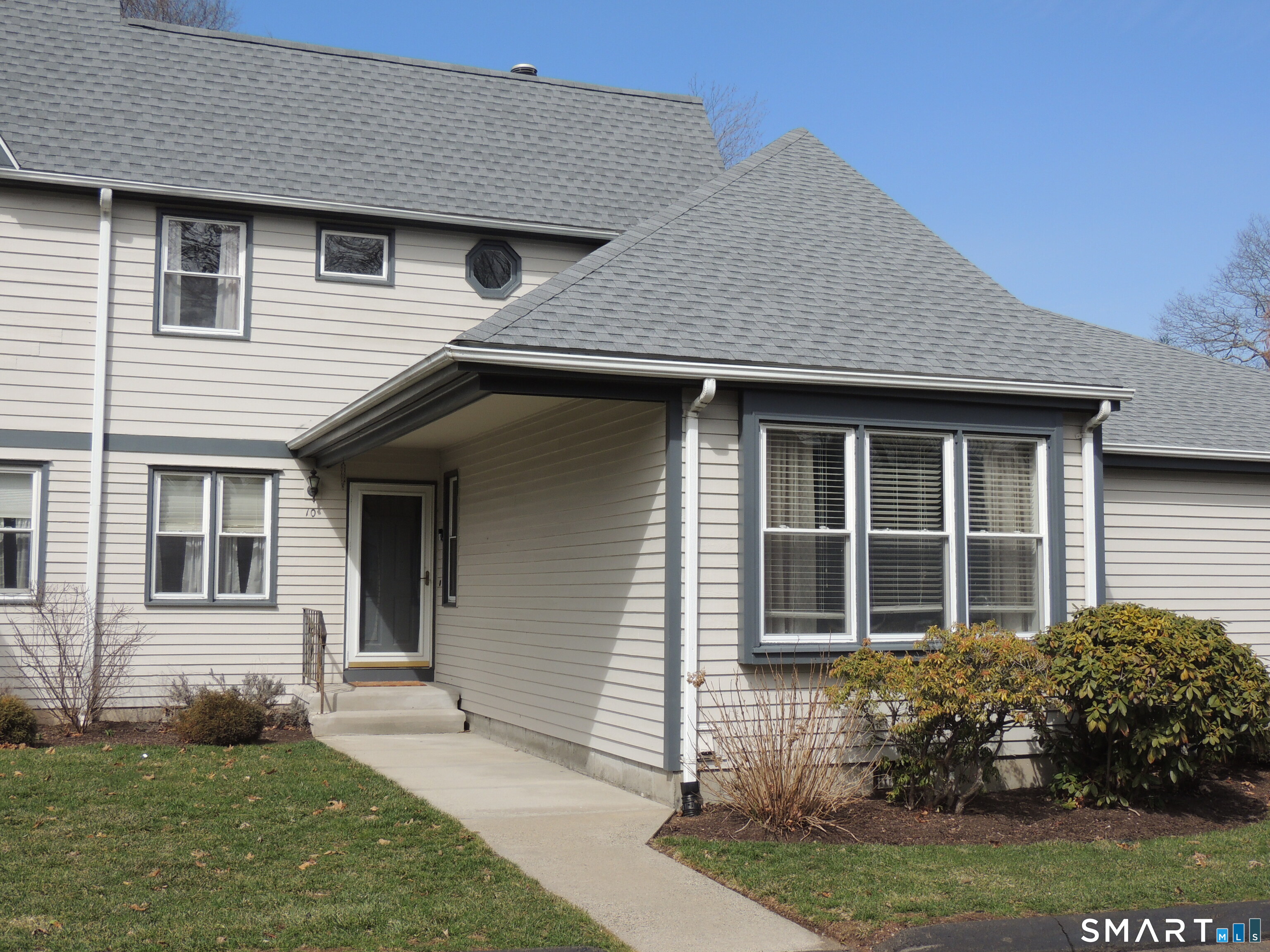 124 South Montowese Street Branford CT 06405