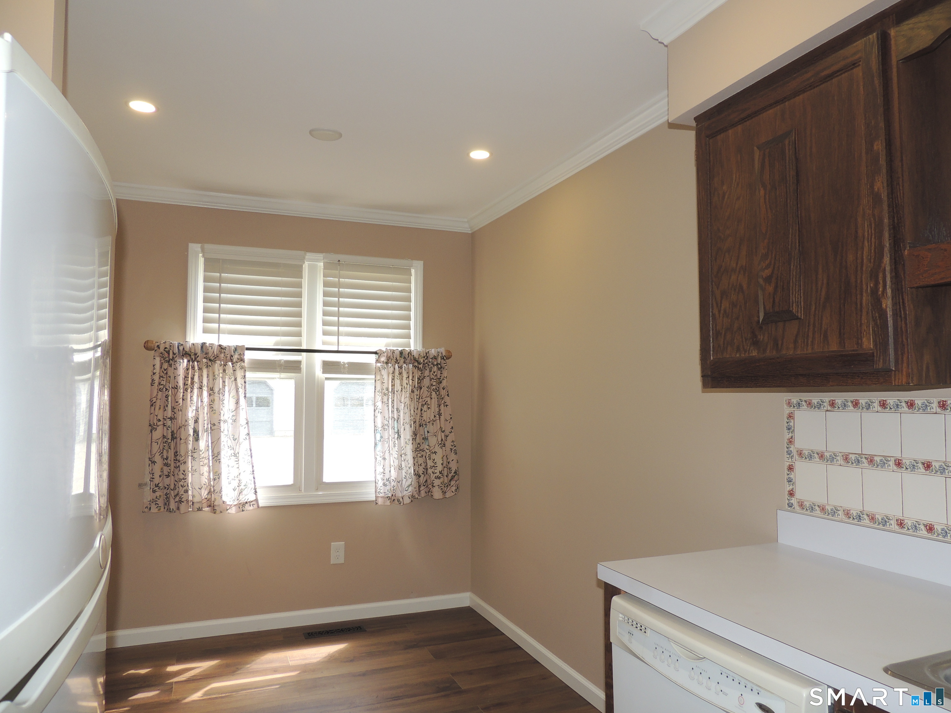 124 South Montowese Street Branford CT 06405