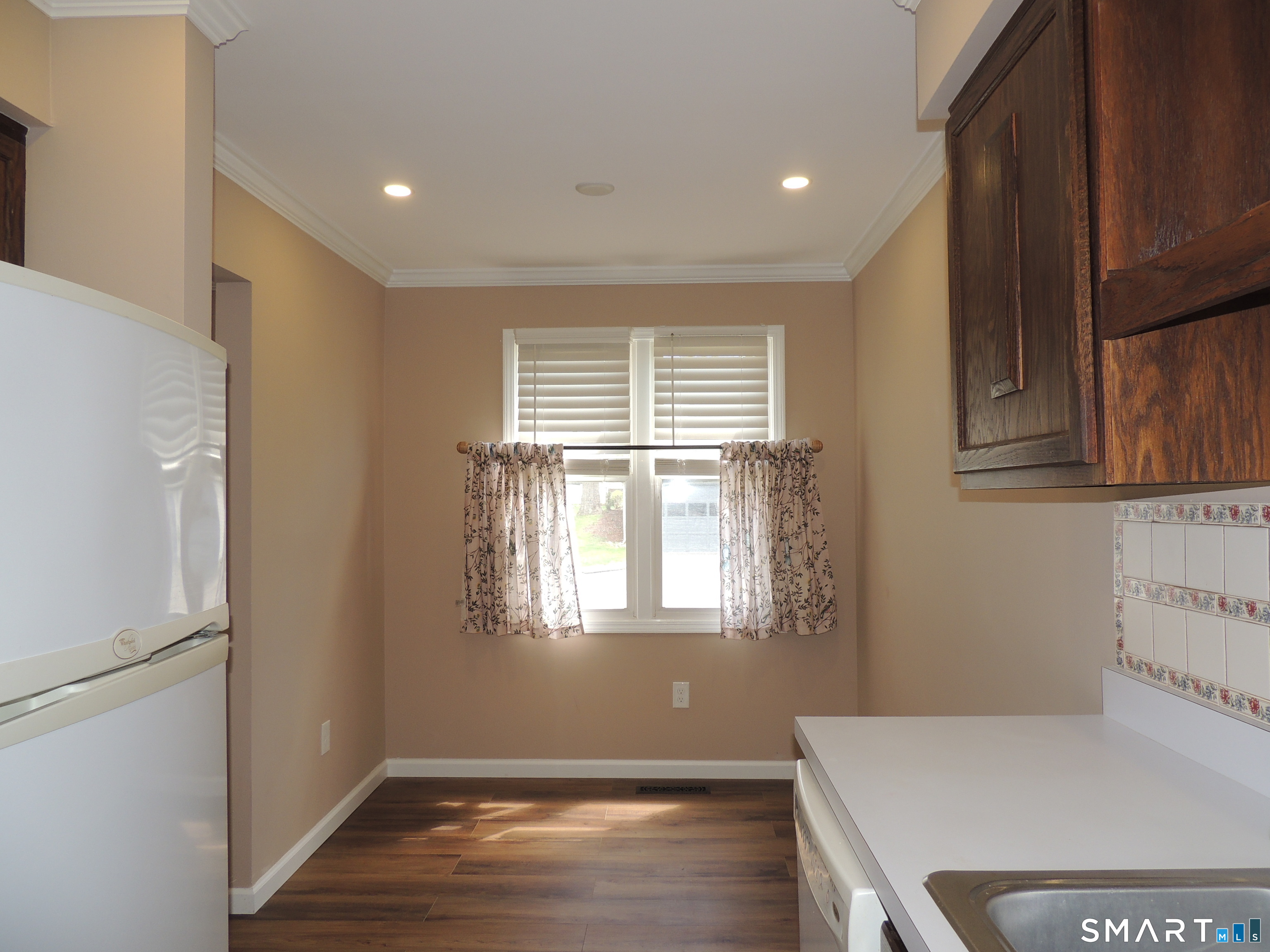 124 South Montowese Street Branford CT 06405