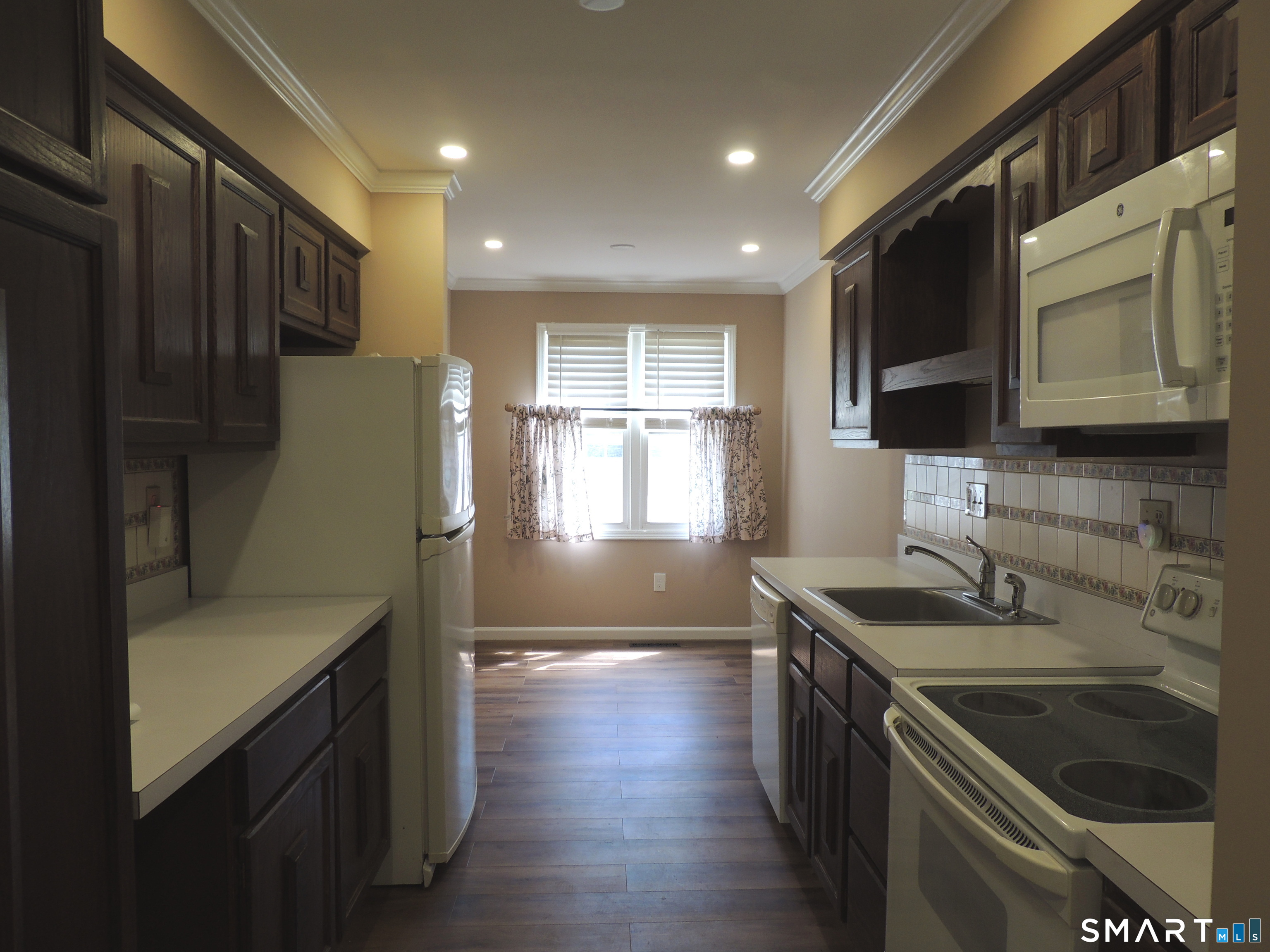 124 South Montowese Street Branford CT 06405