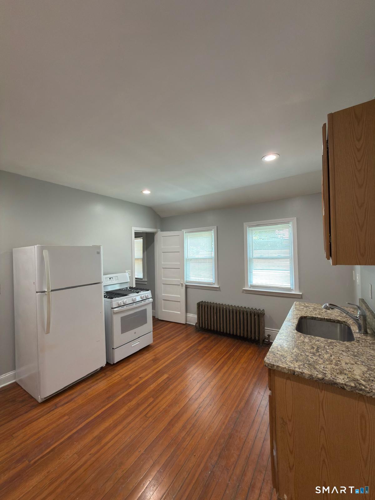 351 Hillside Avenue Hartford CT 06106