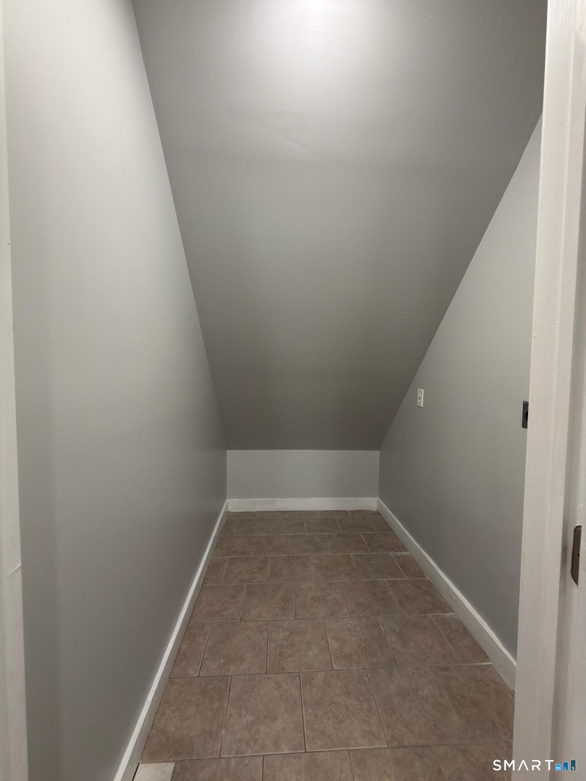 351 Hillside Avenue Hartford CT 06106