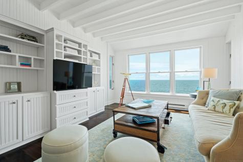 118 Middle Beach Road Madison CT 06443