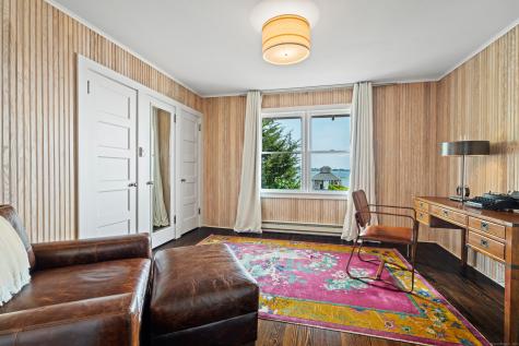 118 Middle Beach Road Madison CT 06443
