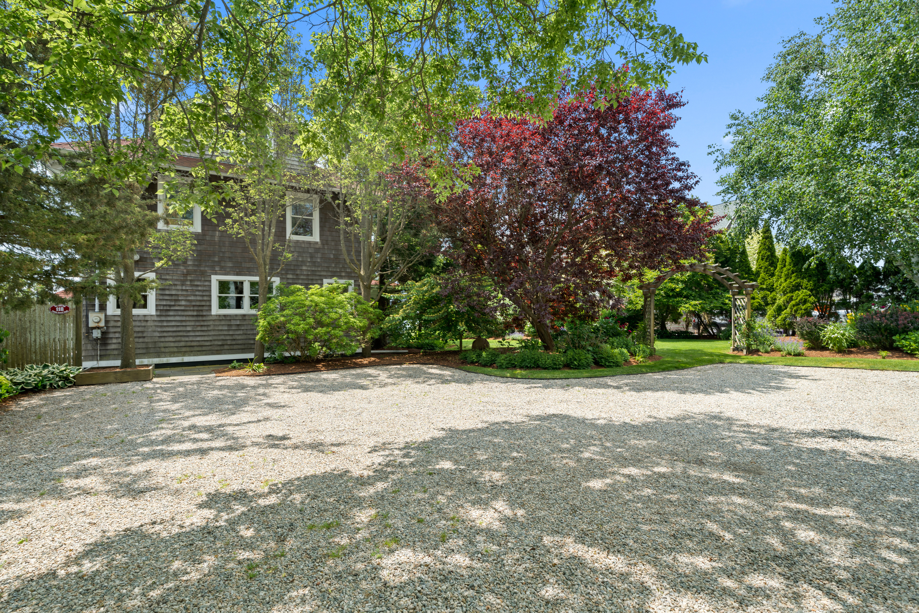 118 Middle Beach Road Madison CT 06443