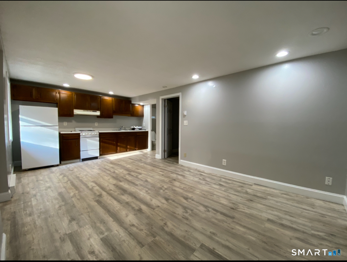 54 Monroe Street Branford CT 06405