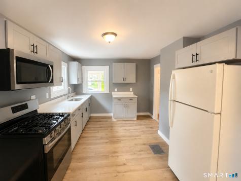 205-B Laurel Street Hartford CT 06105