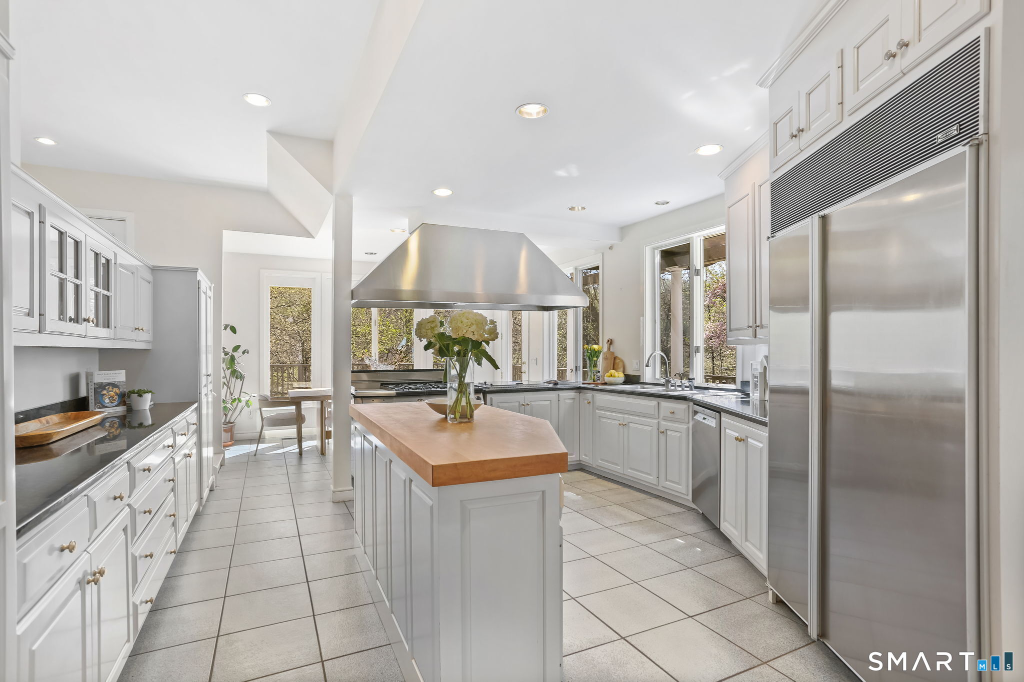 32 Buttonball Lane Weston CT 06883