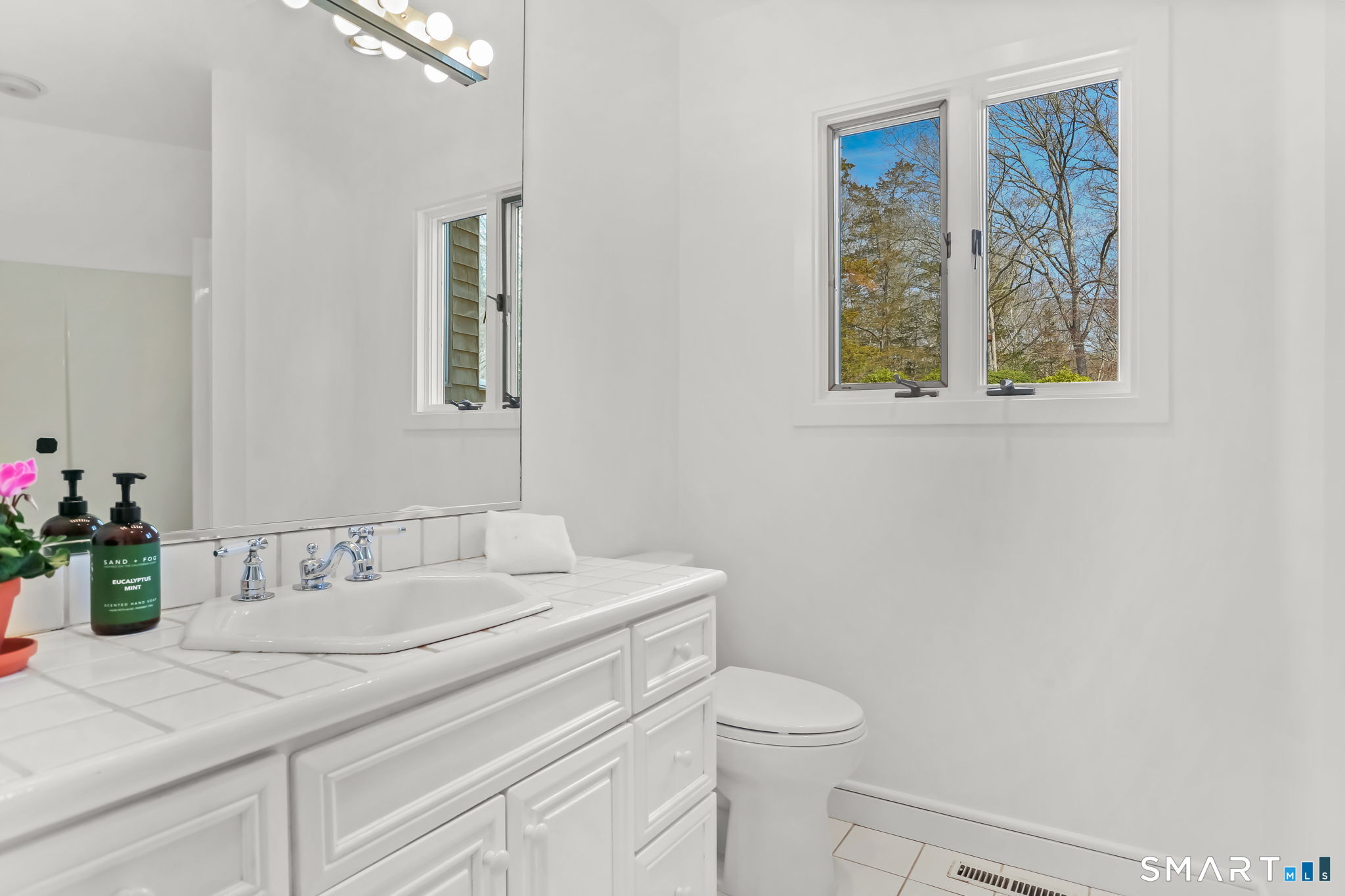 32 Buttonball Lane Weston CT 06883
