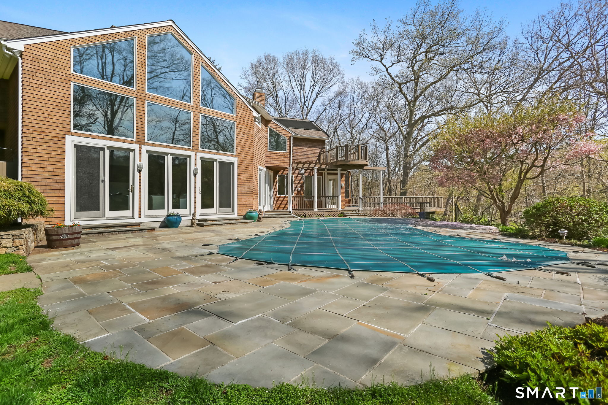 32 Buttonball Lane Weston CT 06883