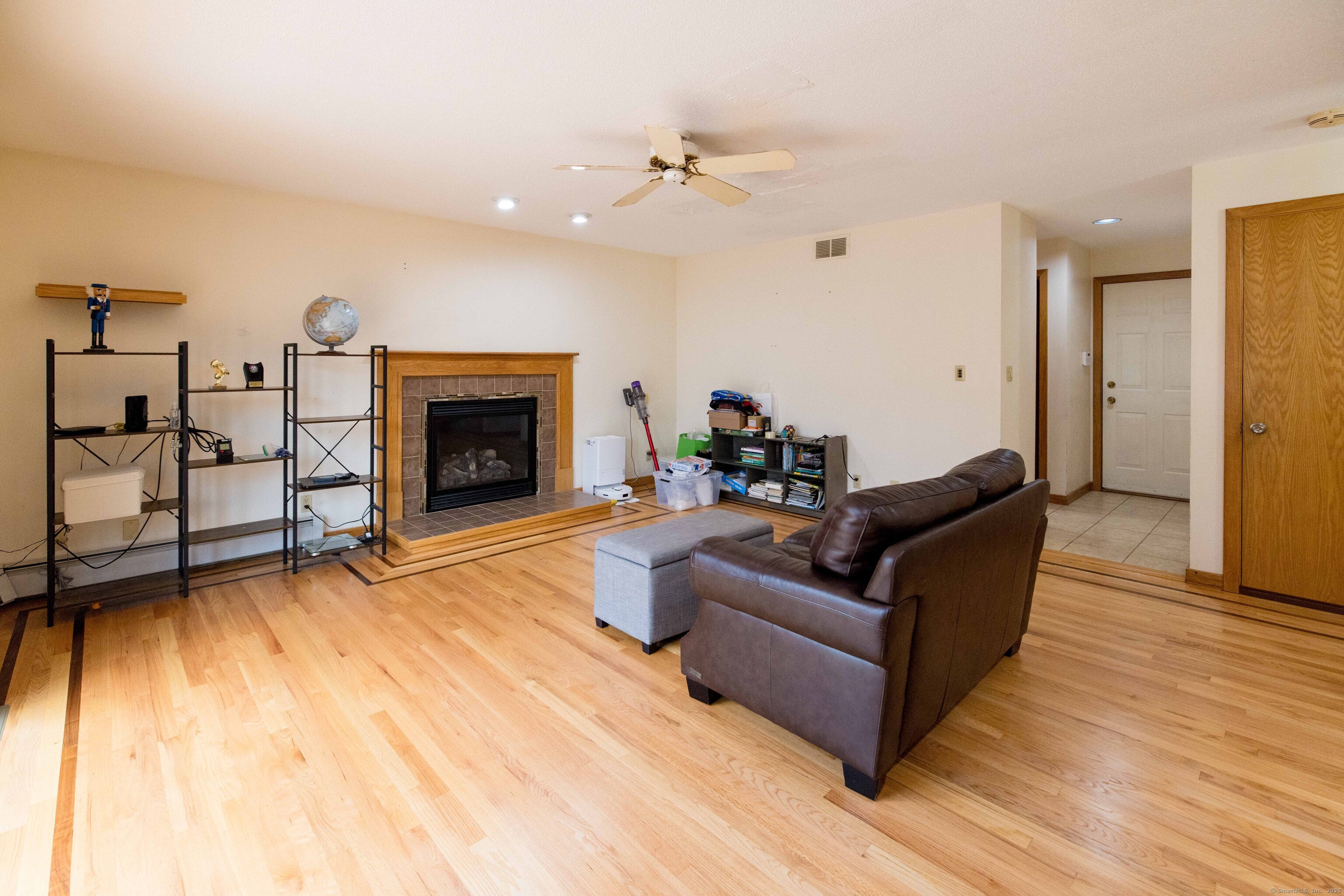 18 Clifford Avenue Tolland CT 06084