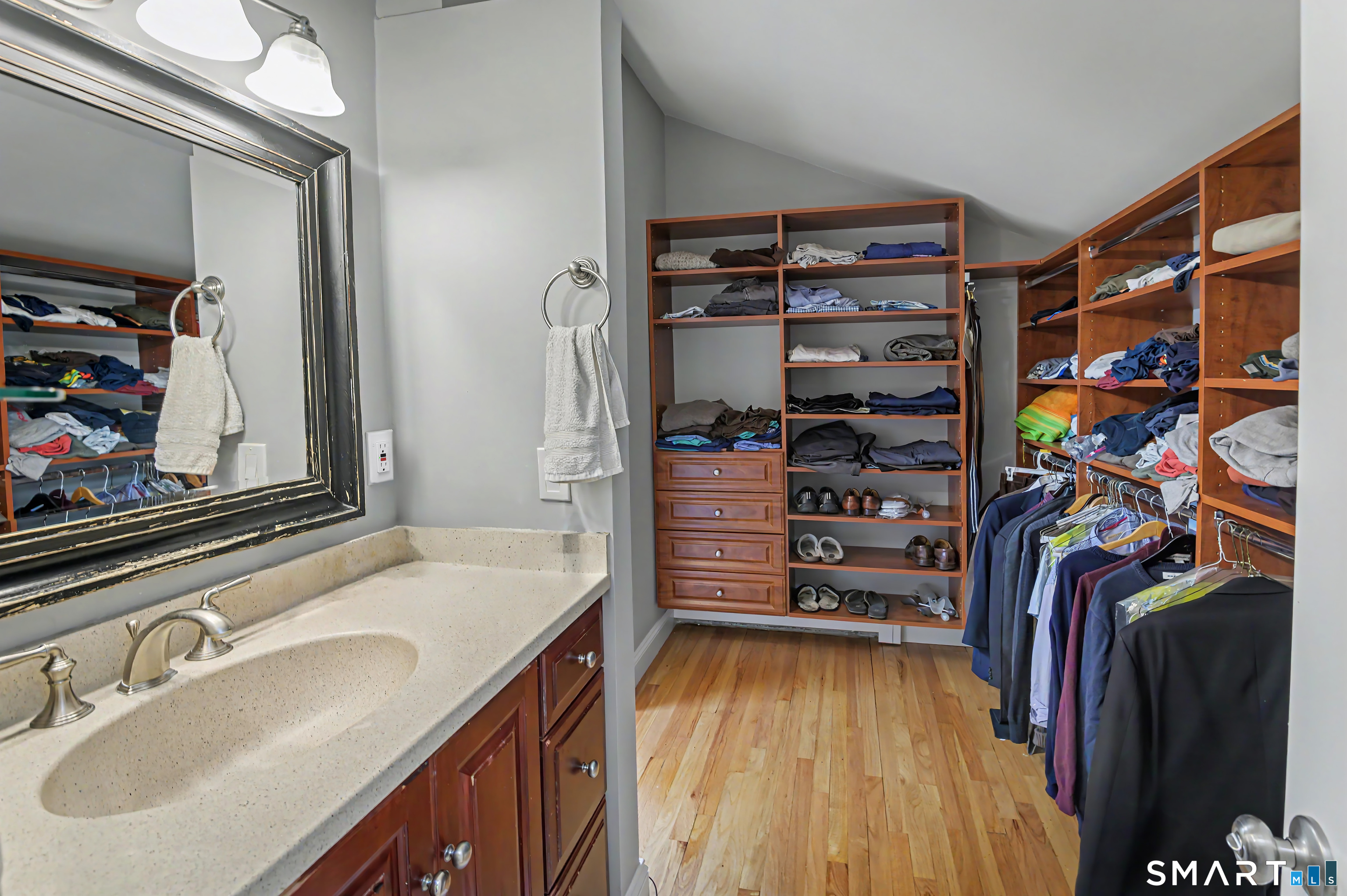 16 Twixt Hills Road Ridgefield CT 06877