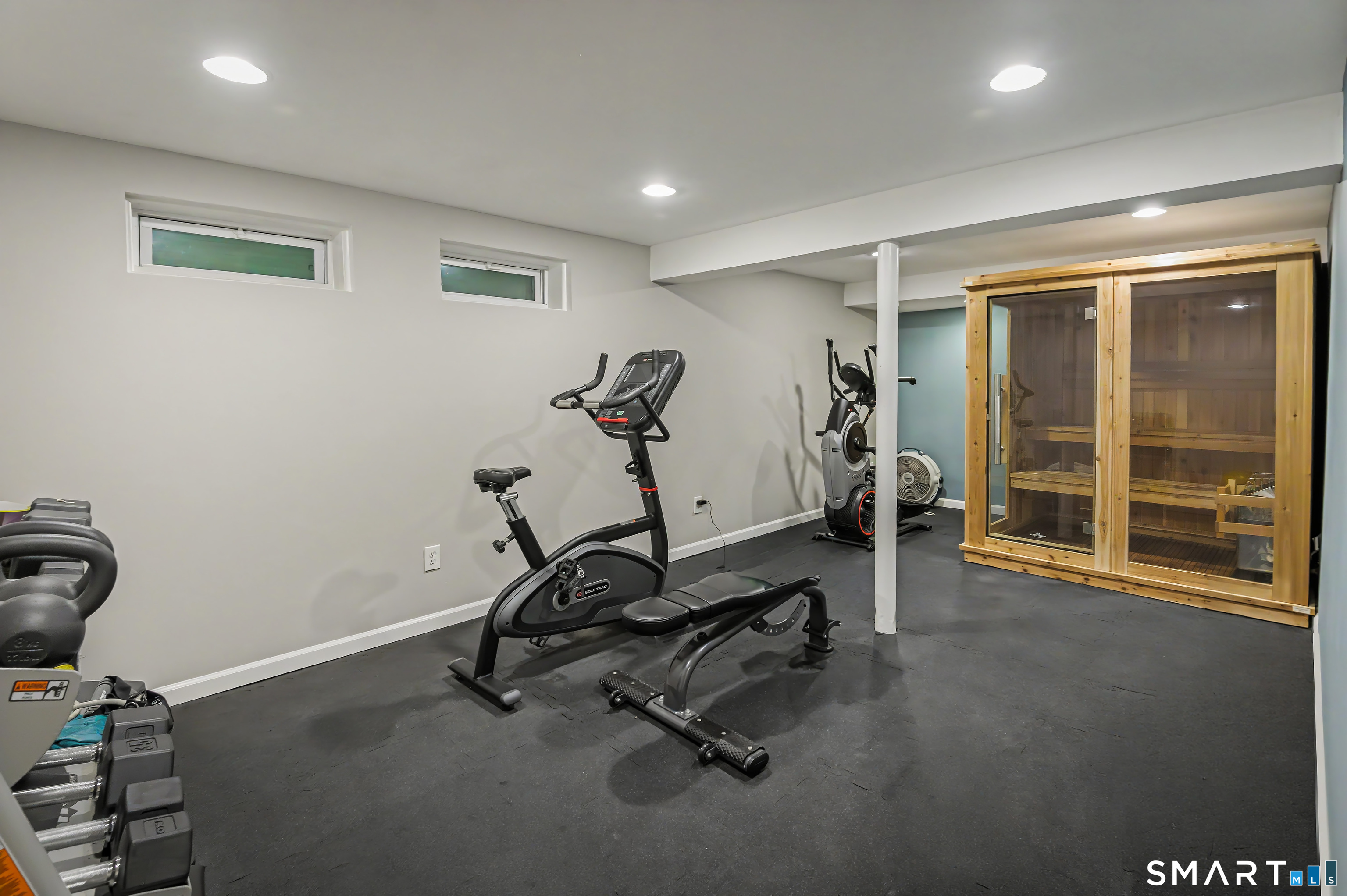 16 Twixt Hills Road Ridgefield CT 06877
