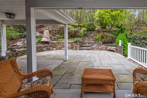 16 Twixt Hills Road Ridgefield CT 06877
