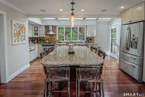 16 Twixt Hills Road Ridgefield CT 06877