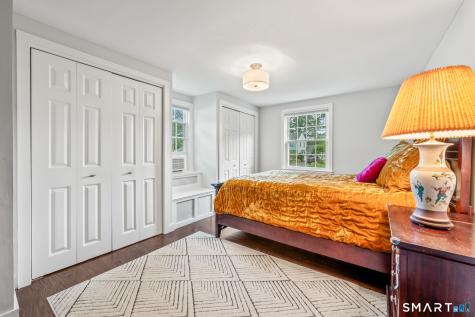 12 Iroquois Road West Hartford CT 06117