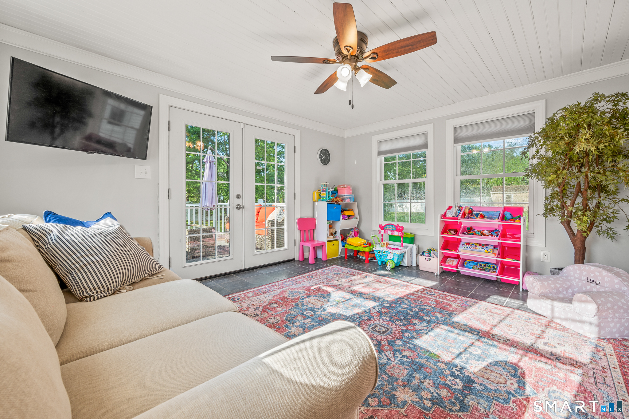 12 Iroquois Road West Hartford CT 06117