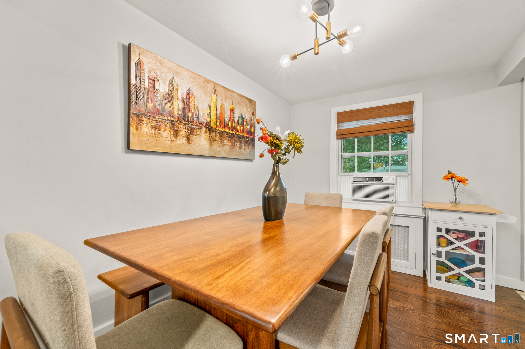 12 Iroquois Road West Hartford CT 06117