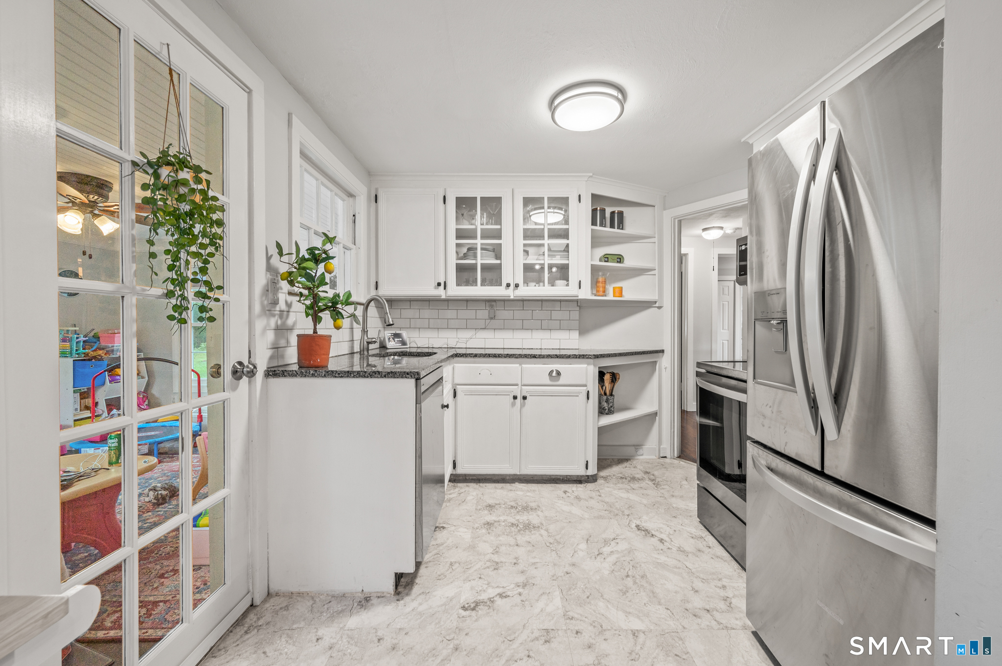 12 Iroquois Road West Hartford CT 06117