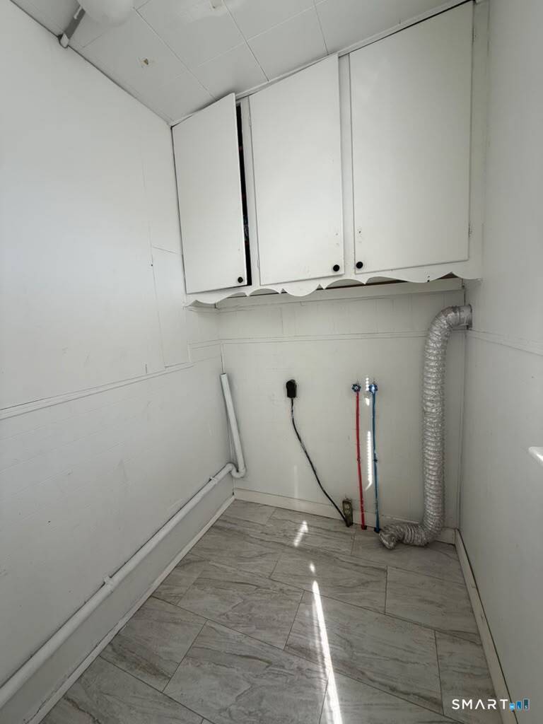 20 Violet Street Waterbury CT 06704