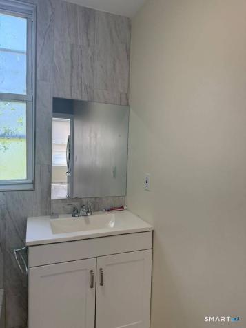 20 Violet Street Waterbury CT 06704