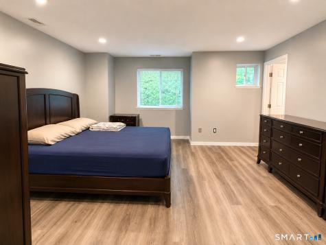 37 Country Place Shelton CT 06484