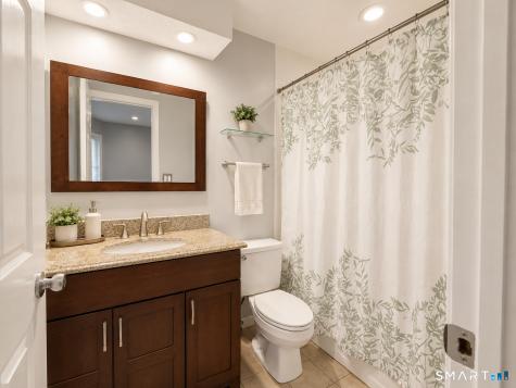 37 Country Place Shelton CT 06484