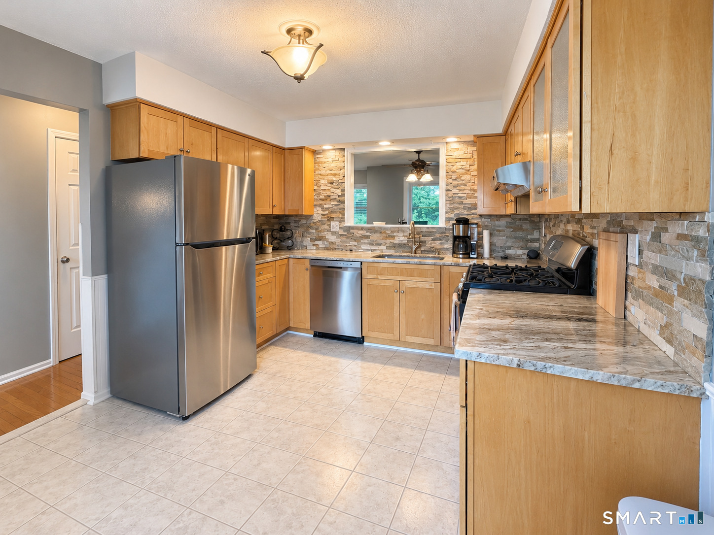 37 Country Place Shelton CT 06484
