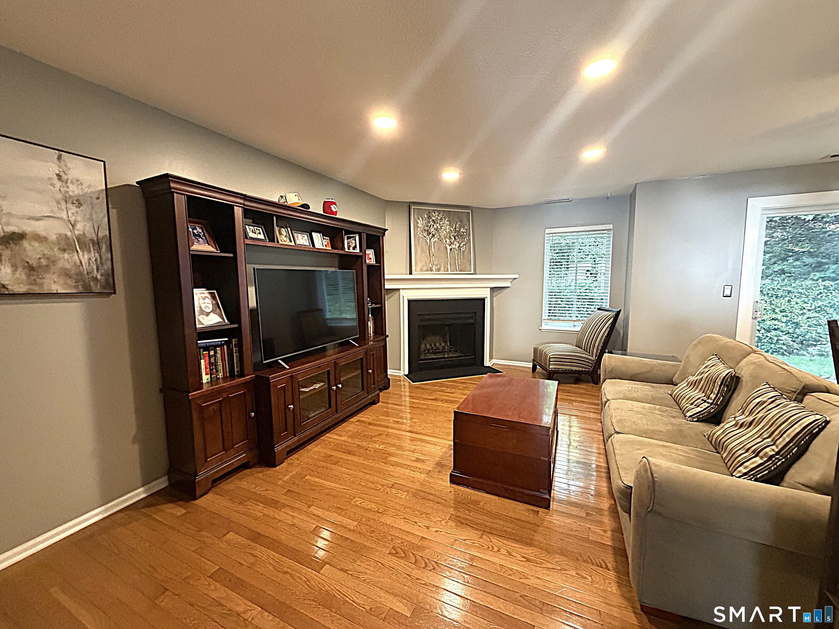 37 Country Place Shelton CT 06484