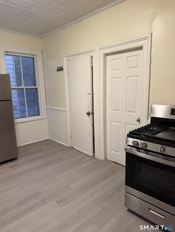 957 Hancock Avenue Bridgeport CT 06605