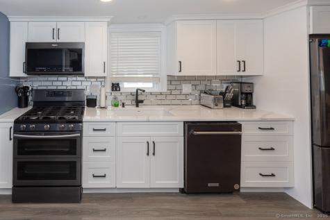 55 Swan Avenue Old Lyme CT 06371