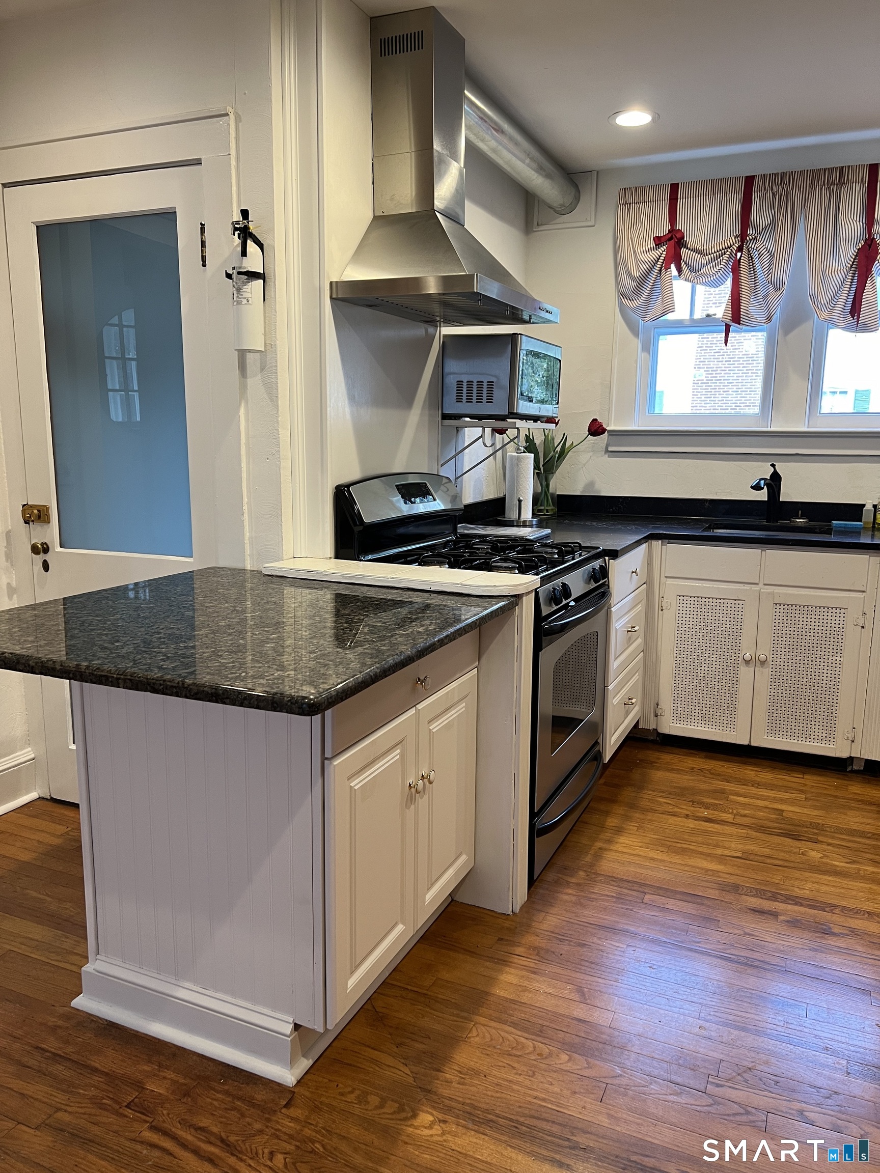 Fairfield CT 06824