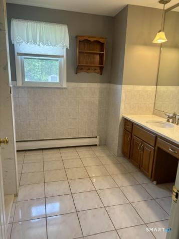 129 Oldham Avenue Waterbury CT 06705