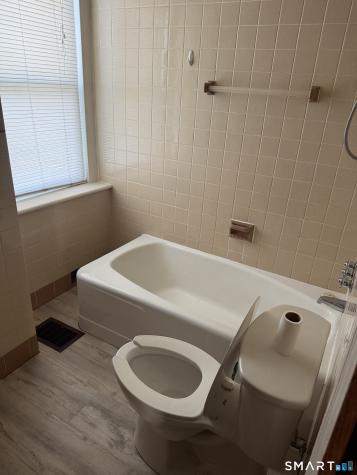 59 Baldwin Avenue Waterbury CT 06706